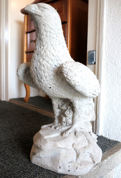 Adler Betonfigur massiv, Höhe 47 cm verkleinern