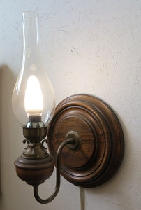 Wandlampe, Holz - Messing mit Glaszylinder vergrssern